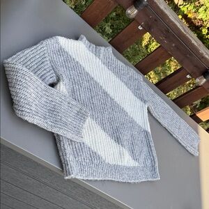RW&CO size Sm Gray/White Striped cowl neck ladies pull over long sleeve Sweater